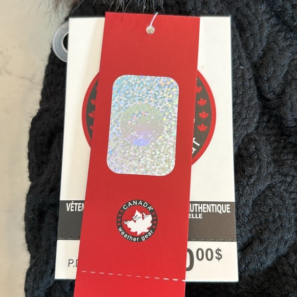 CANADA Weather Gear Beanie - Picture 4 of 4
